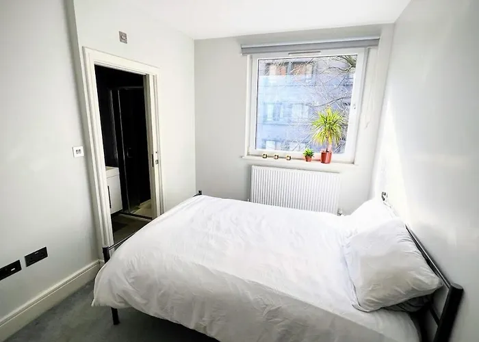 En-suite Bedroom In Centre In A 2 Bed Flat Apartmán